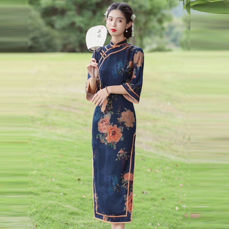 The 2026 New Designer's New Chinese Style Improved Cheongsam Dress Is Suitable For Summer Women To Wear, With A Slim Fit Waist And Long Skirt Cov