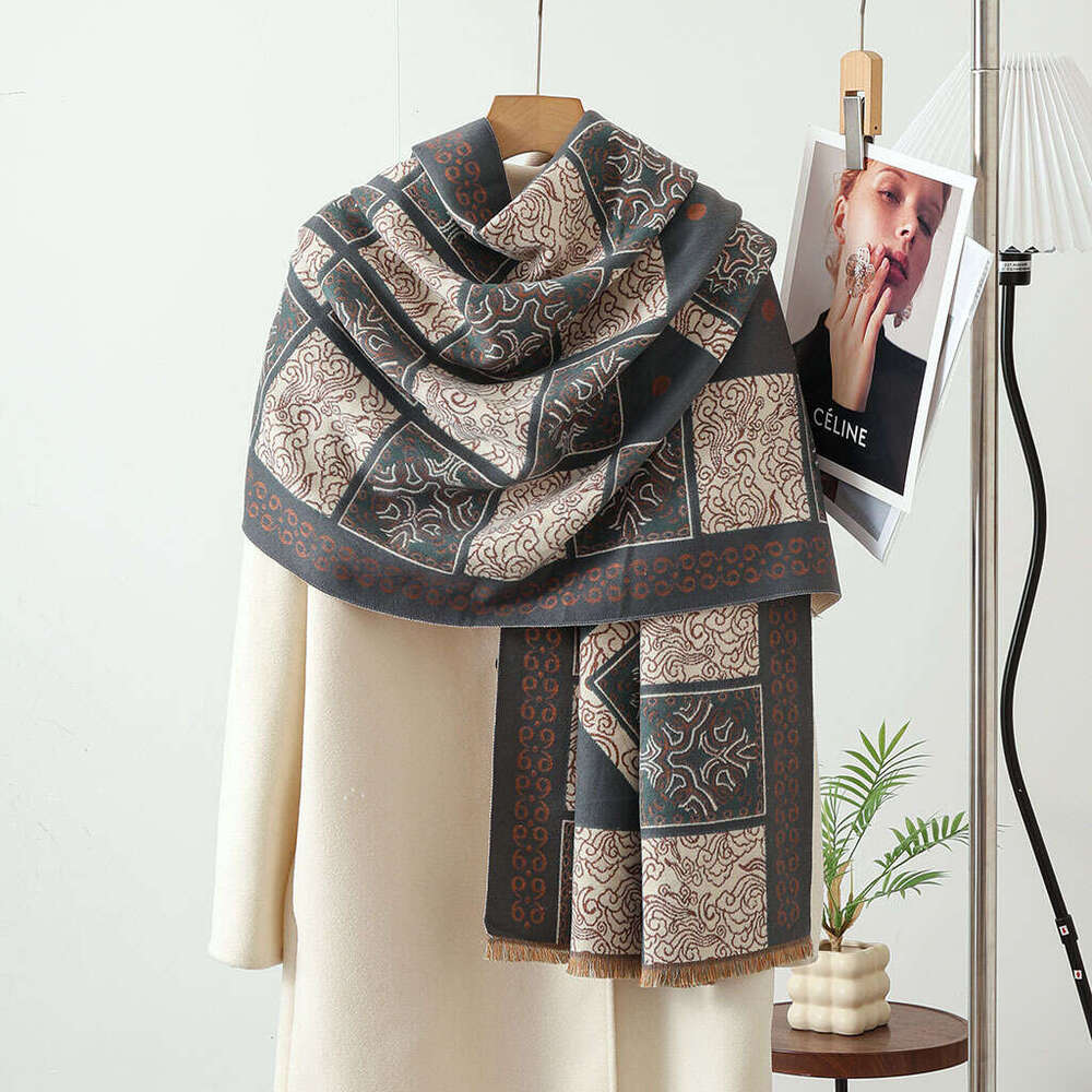 Imitation Cashmere for Women, Autumn and Winter 2026 New Vintage Totem Shawl, Versatile Thickened Warm Cold-Proof Scarf with Loose Edges