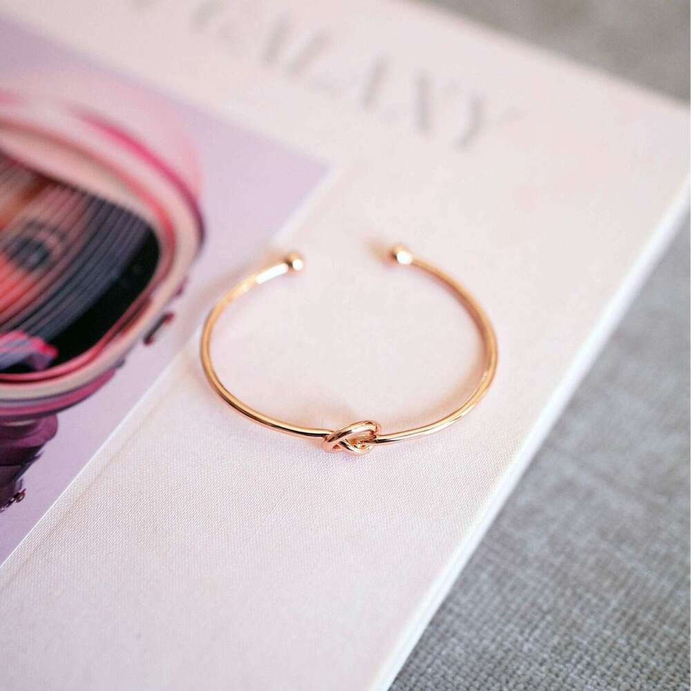 Knot Heart-Shaped C-Link Stainless Steel Bracelet Open-Style Non-Fading Titanium Steel Jewelry 18K Gold-Plated Women's Style