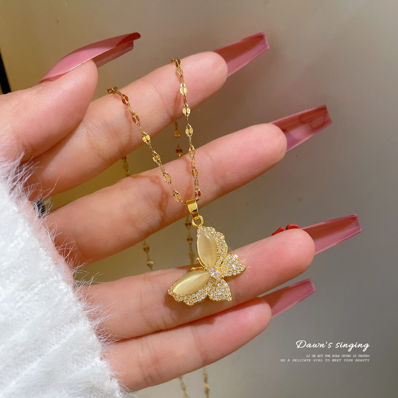 Titanium Steel Butterfly Luxury Women's Titanium Steel Necklace Full Diamond Crystal Pendant Clavicle Chain Designer Necklace Outdoor Fashion Jew