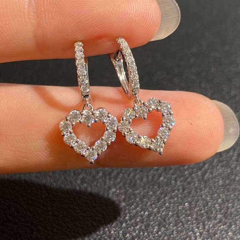 18K Gold Heart Shape Hoop Drop Earring With Round Moissanite Diamond Hiphop Custom Fine Jewelry Jewellery Accessories