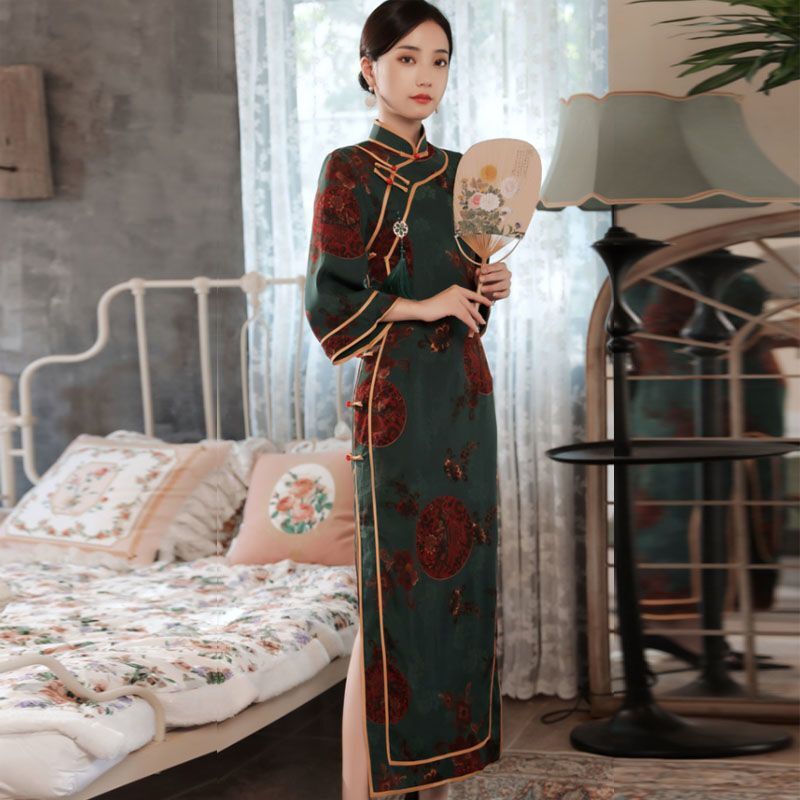 The 2026 New Designer's New Chinese Style Improved Cheongsam Dress Is Suitable For Summer Women To Wear, With A Slim Fit Waist And Long Skirt Cov