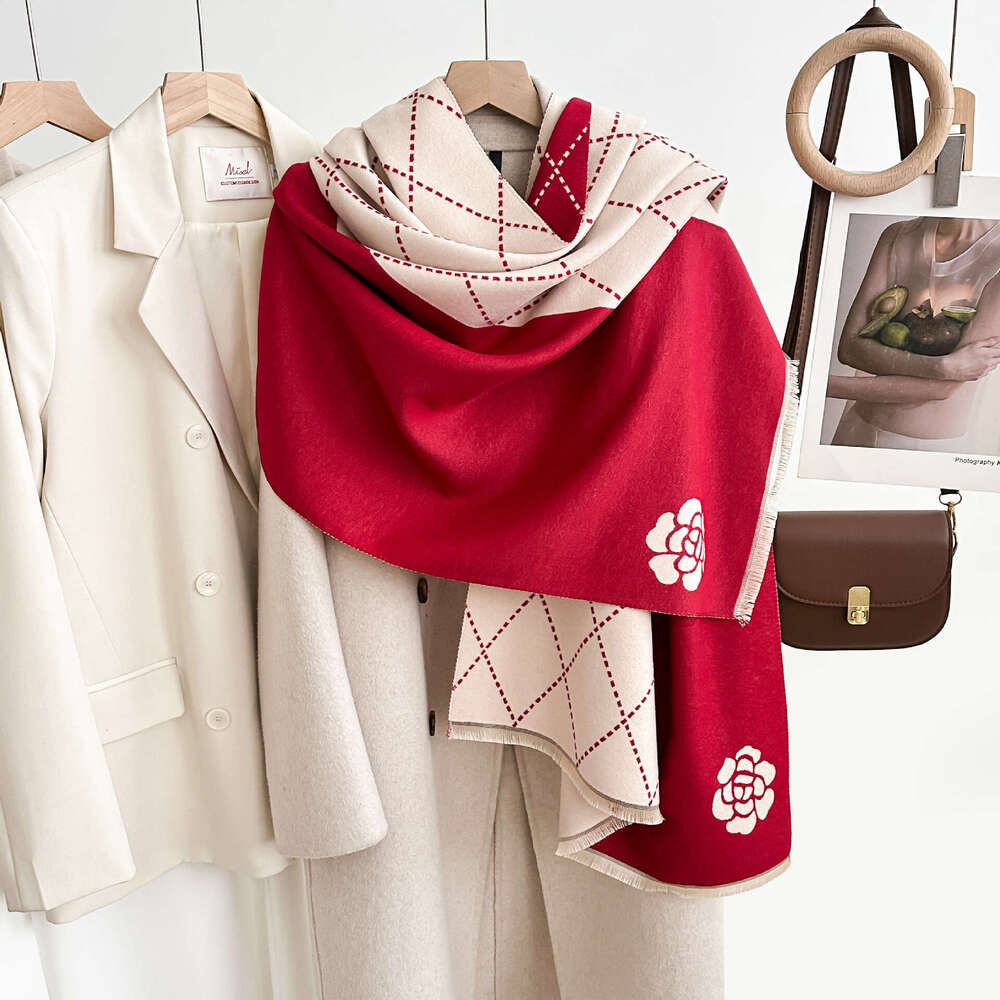 Light Luxury Small Fragrance Camellia Imitation Cashmere Scarf for Women, Elegant Double-Sided Autumn Winter Warm Neck Scarf