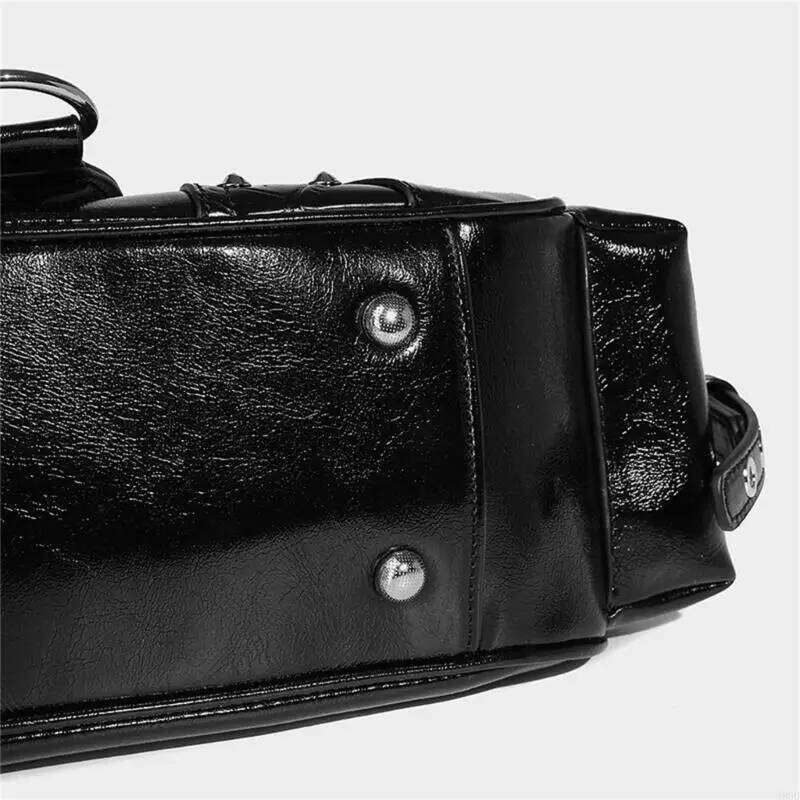 28GD Women Armpit Multi-Pockets Handbag All-matching Crossbody Rivets Commuting Retro Shoulder Bag for Daily C260204