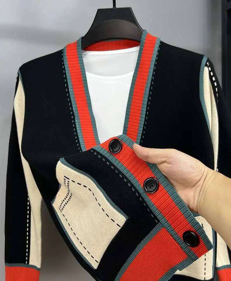 Luxury Brand Men's Knitted Cardigan V-Neck Splicing Color Collision Sweater Coat Autumn Winter Japan Fashion Exquisite Menswear