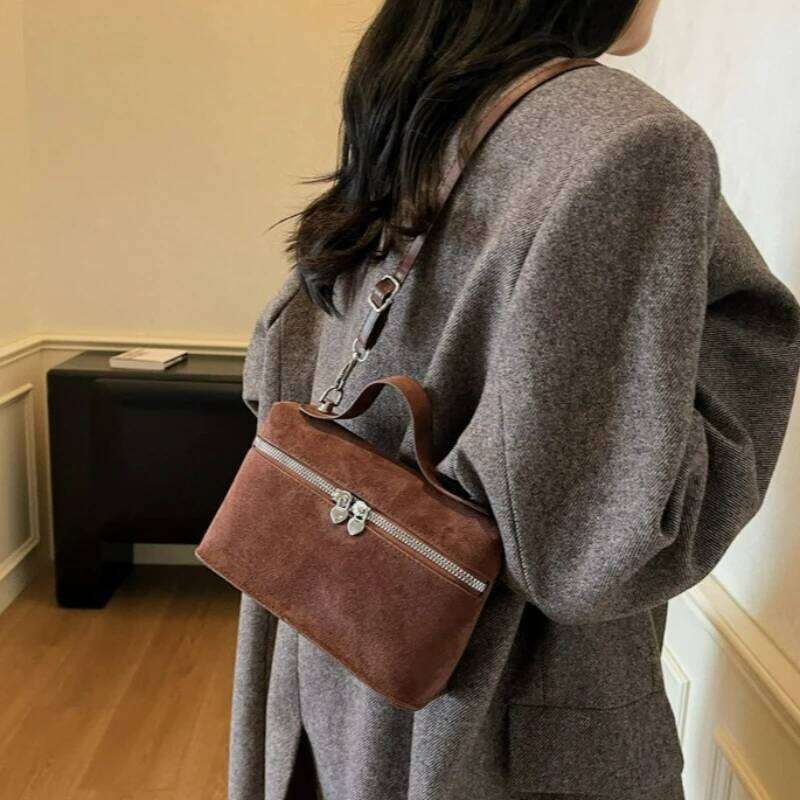 New Trendy Matte Crossbody Minimalist Box Design Pure Color Handle Bag for Women Textured Casual and Versatile Evening Bags C260204