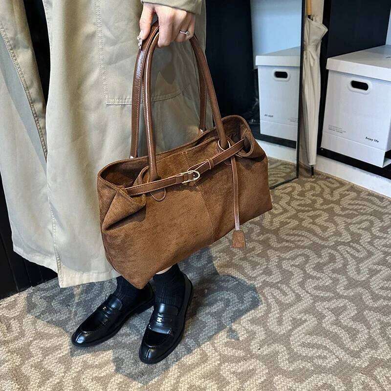 LEFTSIDE Large NUBUCK Underarm Bags Lady Shoulder for Women 2024 Winter New Fashion Trend Y2K Tote Bag Handbags C260204