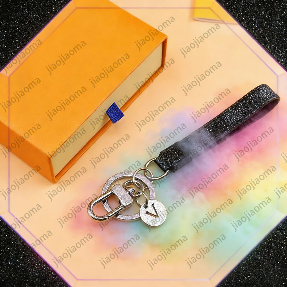 Luxury Designer key chain Keyring Long keychain key ring Classic Exquisite Zinc Alloy Letter Unisex Lanyard Gold Black Metal key ring adkj