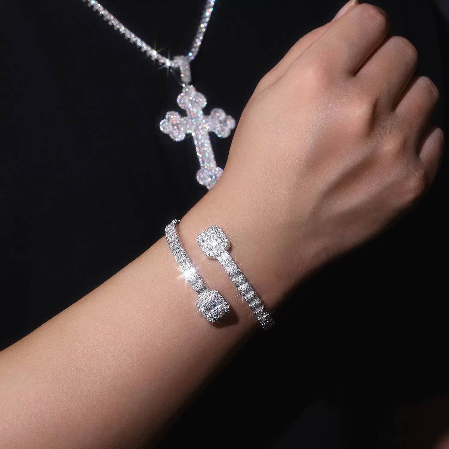 925 Silver Moissanite Bangle Bracelet with Baguette Stones Elegant Design for Women Luxury Paved Bangle