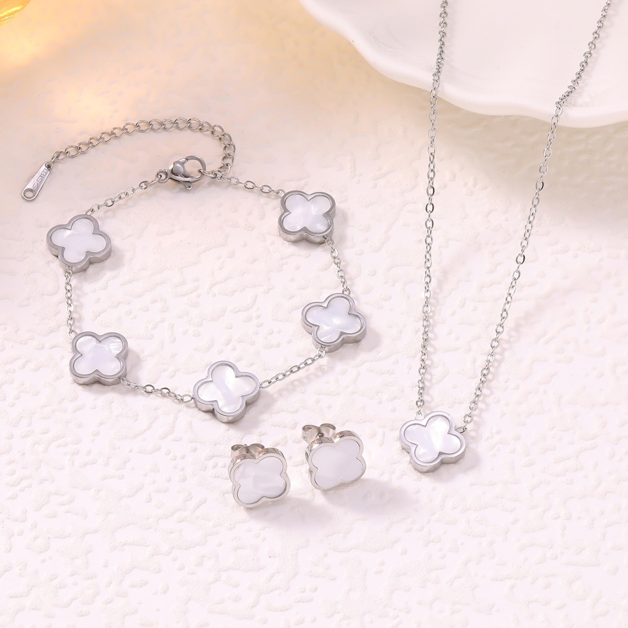 Hot-Selling Glossy Lucky Four-Leaf Clover Titanium Steel Double-Sided Mother-of-Pearl Bracelet Necklace Earrings Three-Piece Set Decorations Manufactu - view 3