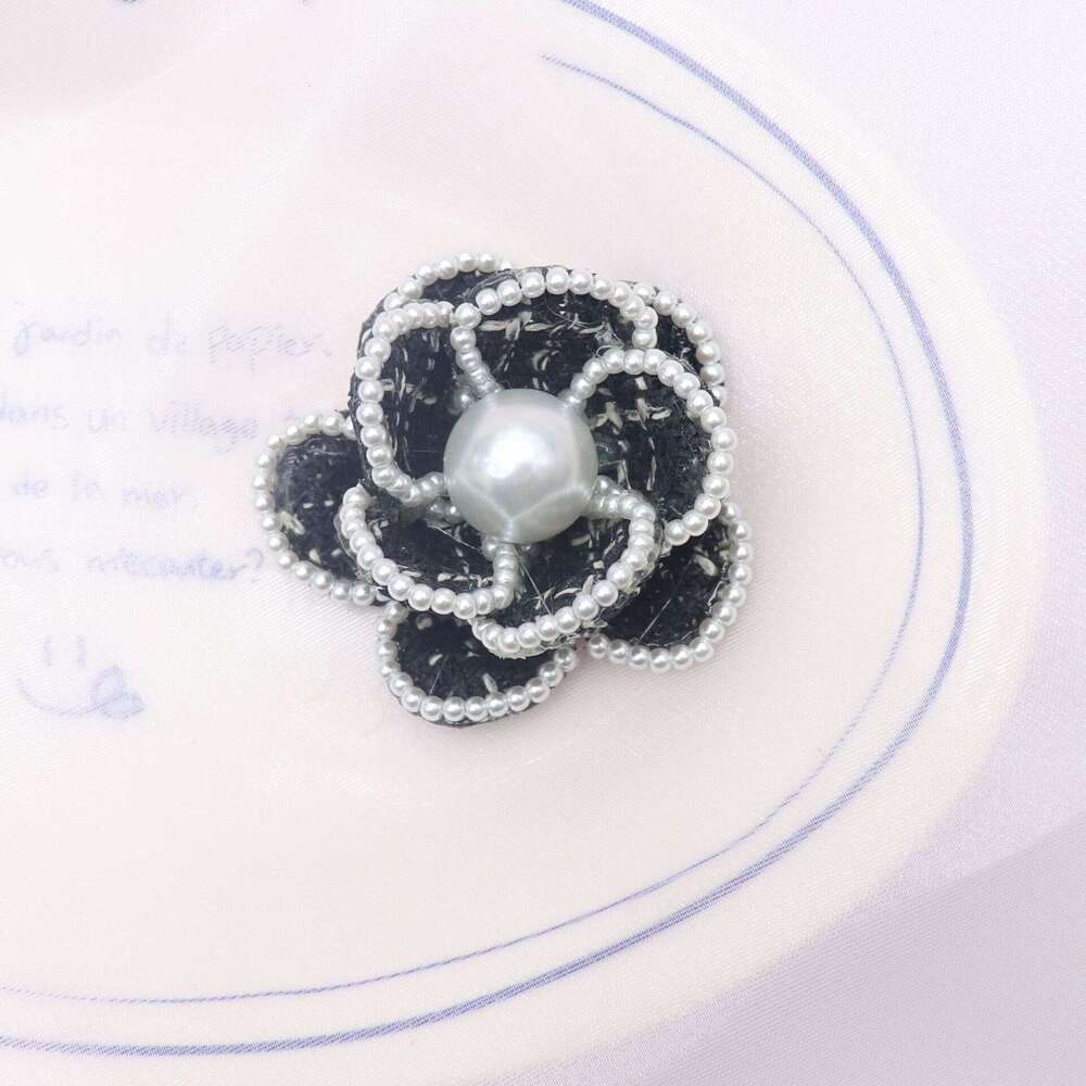 Boutonniere Flowers Pearl Camellia High-end Scarf Pin Buckle Rose Light Luxury Brooch Flower Accessories
