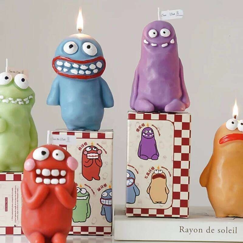 Earthlings Monster Fun Creative Birthday Gifts Handmade Aromatherapy Candles S260204