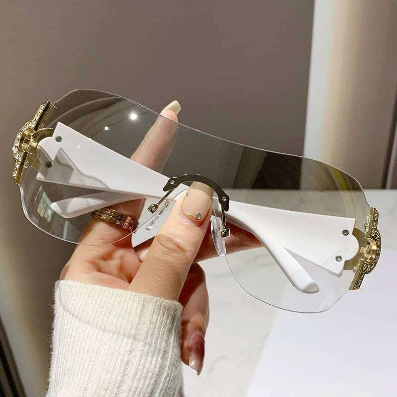 New Women Fashion Y2k Sunglasses Women's Vintage Integrated Surround Sun Glasses Lady UV Protective Eyewear UV400 Oculos De Sol C260204