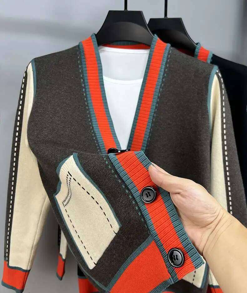 Luxury Brand Men's Knitted Cardigan V-Neck Splicing Color Collision Sweater Coat Autumn Winter Japan Fashion Exquisite Menswear