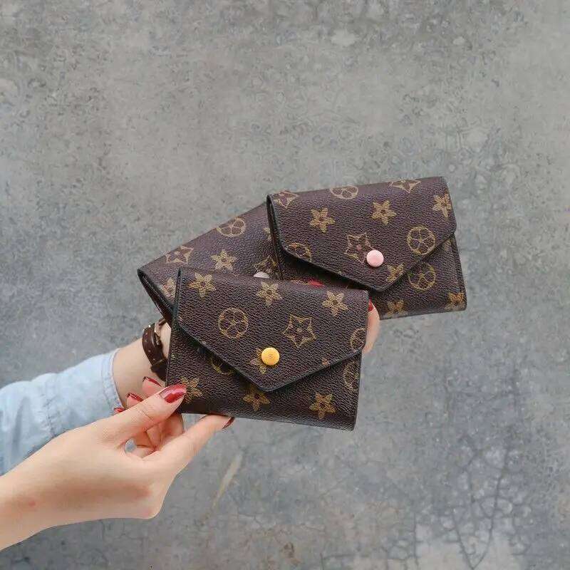 Vintage women's small purse, short style, bean-shaped card portable and versatile, mini wallet, leather case, Y2K style H260204