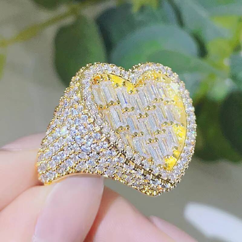 Hot Sale Hip Hop Jewelry Rectangle Diamond Luxury Heart Iced Out Ring VVS Moissanite Class S925 Silver Women Ring