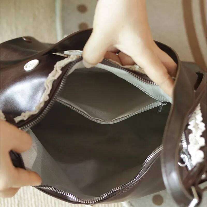 Retro Harajuku Style Brown Lace Button Tote Women Romantic Heart Bow Handbag Ladies Leather Large Capacity Crossbody Bag New C260204