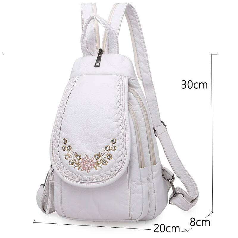 2024 Ladies Soft Washed Leather Cute Small School Bags for Girls Sac a dos Travel Backpack Mochila Feminina Z260204