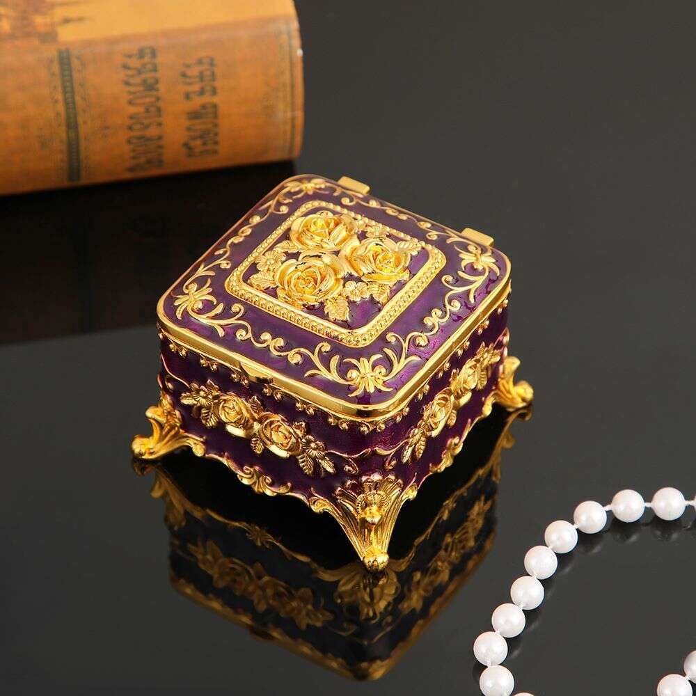 European Retro Metal Exquisite Enamel Necklace Storage Niche Light Luxury Princess Jewelry Box