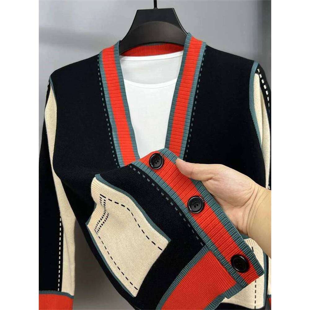 Luxury Brand Men's Knitted Cardigan V-Neck Splicing Color Collision Sweater Coat Autumn Winter Japan Fashion Exquisite Menswear
