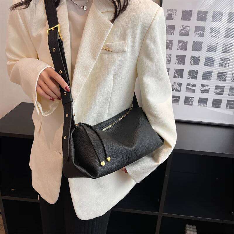 Hot Sale New Bucket Bags for Women 2025 Autumn Winter Trend Vintage Designer Leather Zipper Crossoby Handbags and Purses C260204