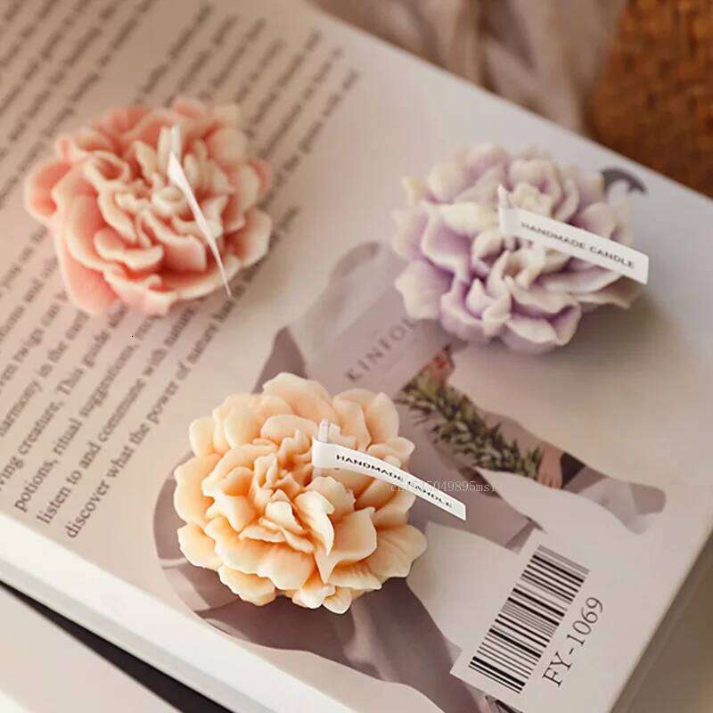 Carnation Flower-shaped Handmade Scented Candle Home Aromatherapy Ornaments Mother's Day Girl's Hand Gift Party Decor S260204