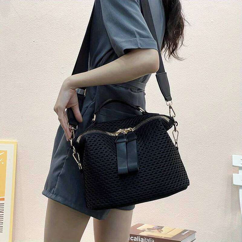 New Women's Crossbody Lightweight and Soft Mesh Bag, Feel Handbag, Casual Large Saddle Bag C260204