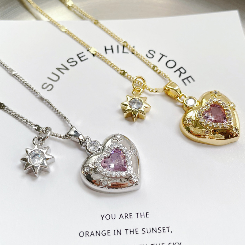 Necklaces Brand Designer Jewelry Same Style Sparkling Zircon Heart Pendant Necklace For Women Light Luxury Niche High End Steel Collarbone Chain Choke