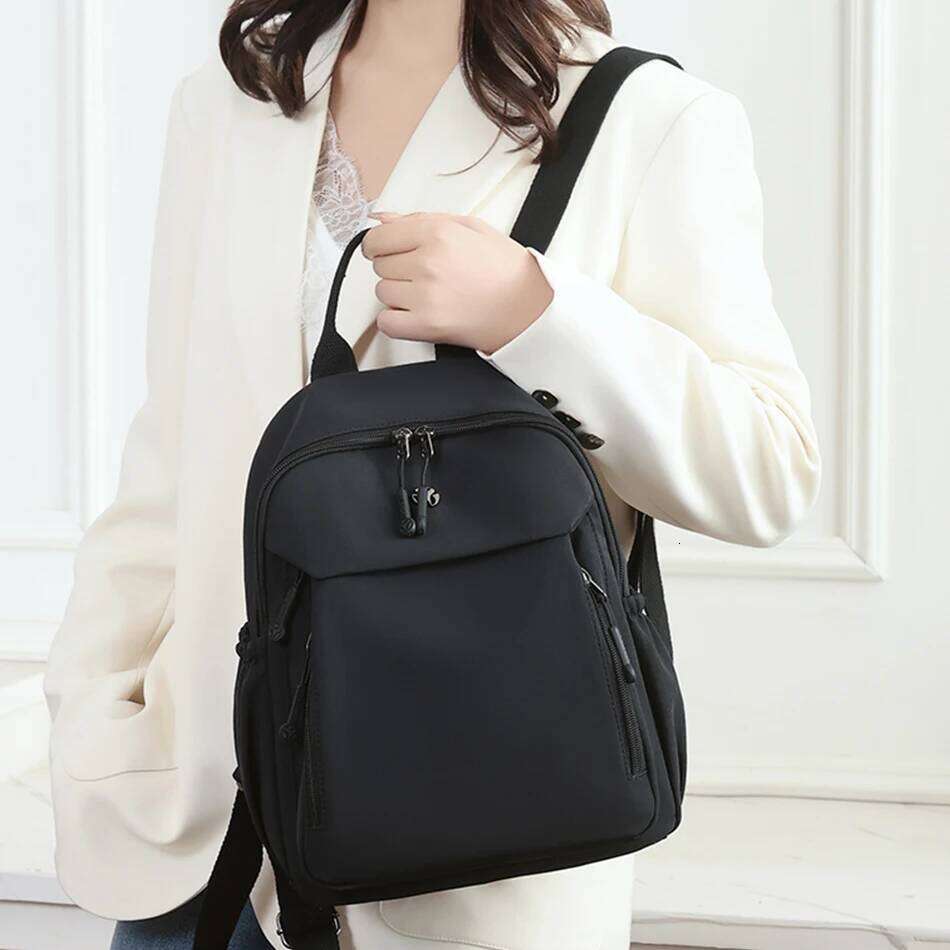 New High Quality Nylon Women Back Pack Solid Color Waterproof Travel Backpack Casual School Bags Girls Shoulder Bag Sac A Dos Z260202