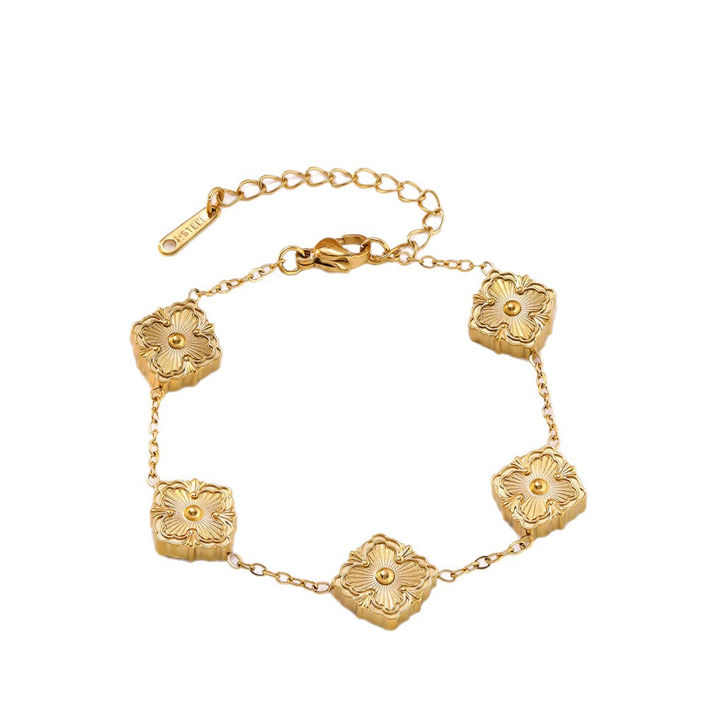Cross-Border Hot-Selling New Simple Personality Titanium Steel Rhombus Four-Leaf Clover 13 Bulk Flower Bracelet for Women Factory In-Stock Wholesale - view 6