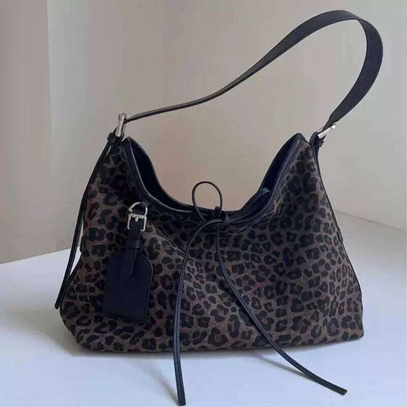 Korean Leopard Print Bow Luxury Niche Design Soft Leather Underarm Casual Retro Shoulder Messenger Bag C260204