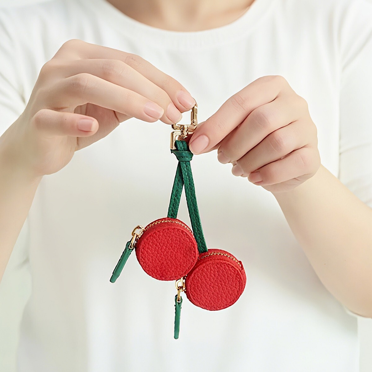 Cute Style Ornament Retro Y2K Purse Accessory Cherry Fruit Keychain Mini Cute Coin Pouch Exquisite Small Versatile Decoration Bag Pendant
