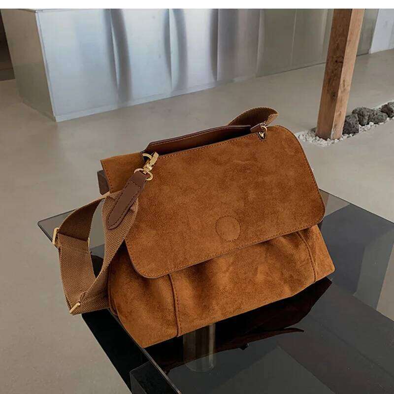 Hot-selling Retro Brown Velvet Fabric Versatile Large Capacity Crossbody Shoulder Women's Bag C260204