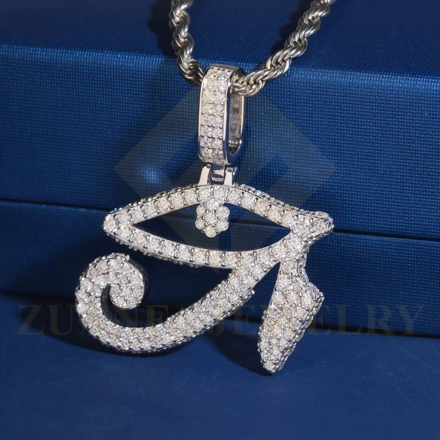 RTS Eyes Pendant Moissanite 925 Silver White Gold Plated Iced Out Pendant Ready To Ship Fine Jewelry