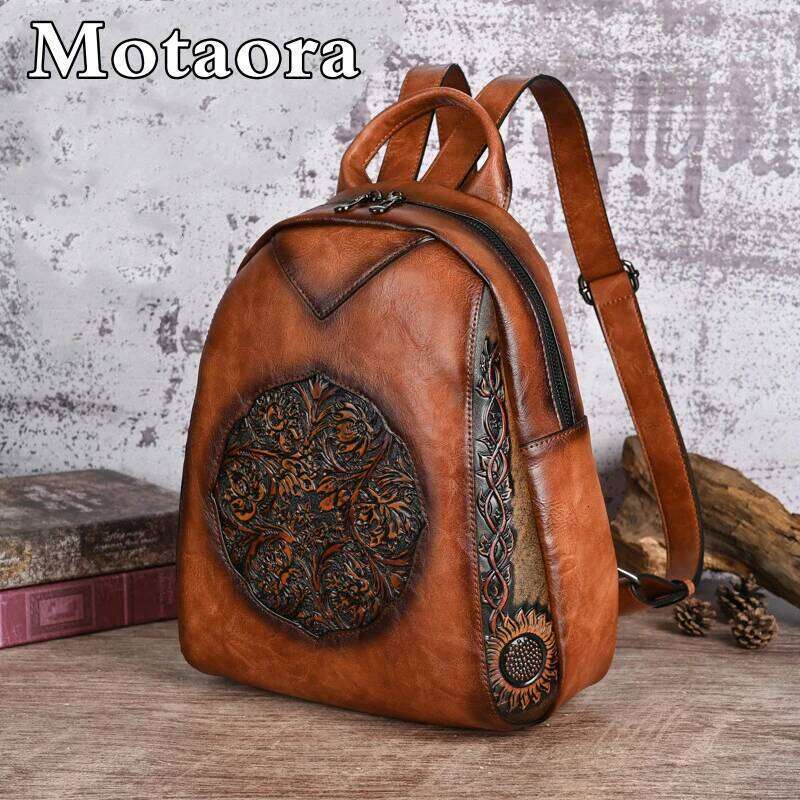 MOTAORA 2025 New Women's Backpack For Women Leather Bag Vintage Embossed Feminina Backpacks Ladies Travel Bags Handmade 9 Colors Z260202