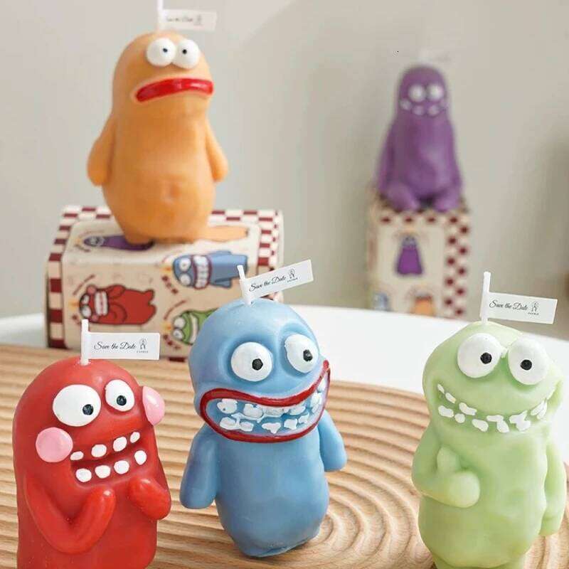 Earthlings Monster Fun Creative Birthday Gifts Handmade Aromatherapy Candles S260204