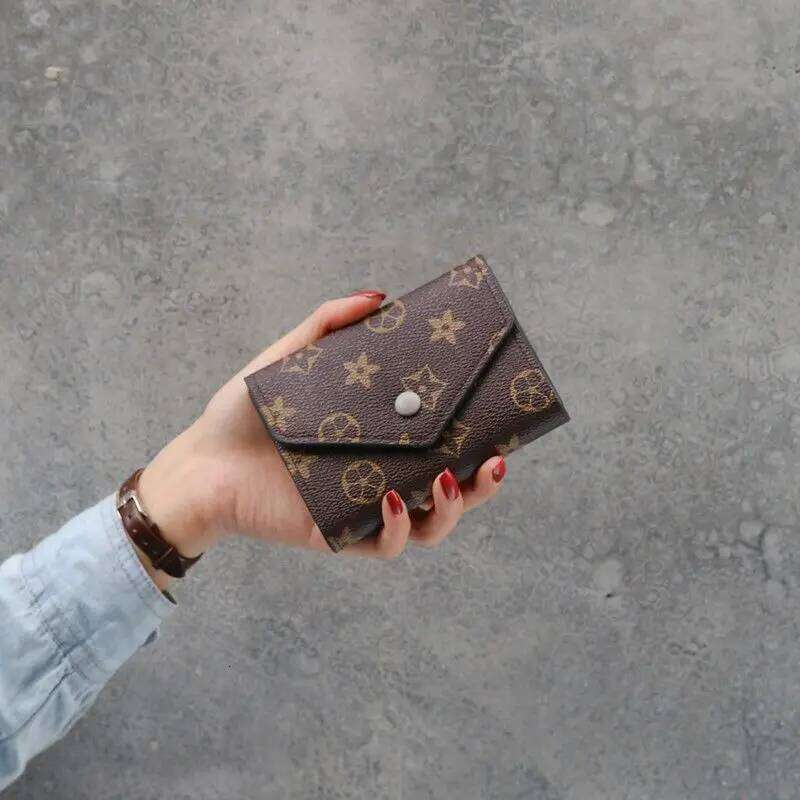 Vintage women's small purse, short style, bean-shaped card portable and versatile, mini wallet, leather case, Y2K style H260204