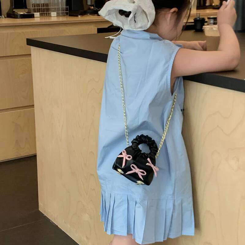 Korean Bow Mini Handbags For Girls Trendy Versatile Chain Women's Crossbody Bags Textured Cute Square Coin Purses C260204