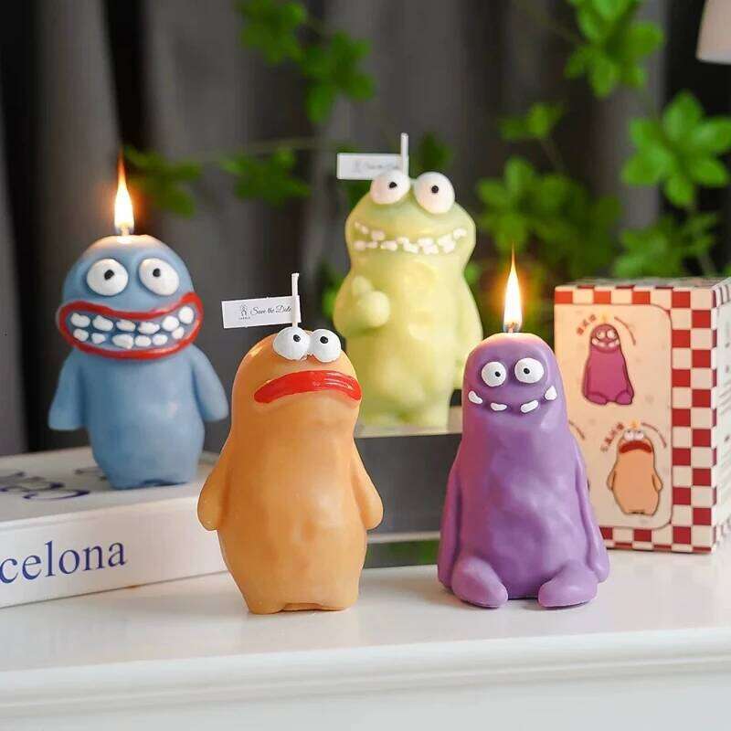 Earthlings Monster Fun Creative Birthday Gifts Handmade Aromatherapy Candles S260204