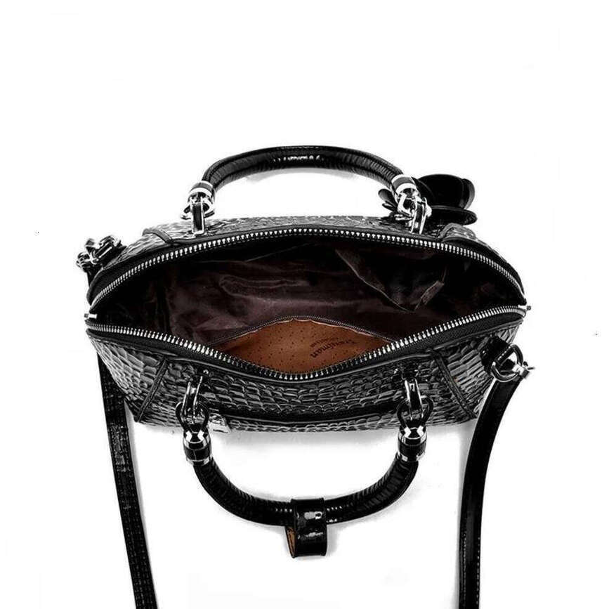 OLOEY European / American Style Fashion Handbag Yellow Crocodile Pattern Women Tote Bag Ladies Small Shell Messenger Shoulder Bags Sac Large Capacity 