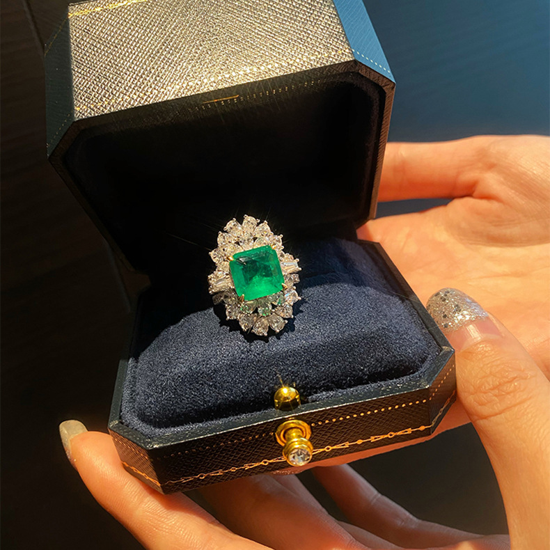 Sparkling Luxury Jewelry Wedding Rings 925 Sterling Silver Fill Princess Cut Emerald Water Drop Zircon CZ Diamond Party Women Open Ring Adjustable Siz