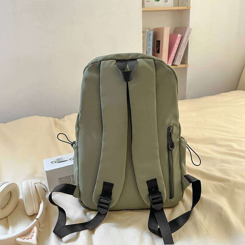 Korean Style Simple Solid Color Zipper Computer Backpack, School and Commuting Backpack Z260202