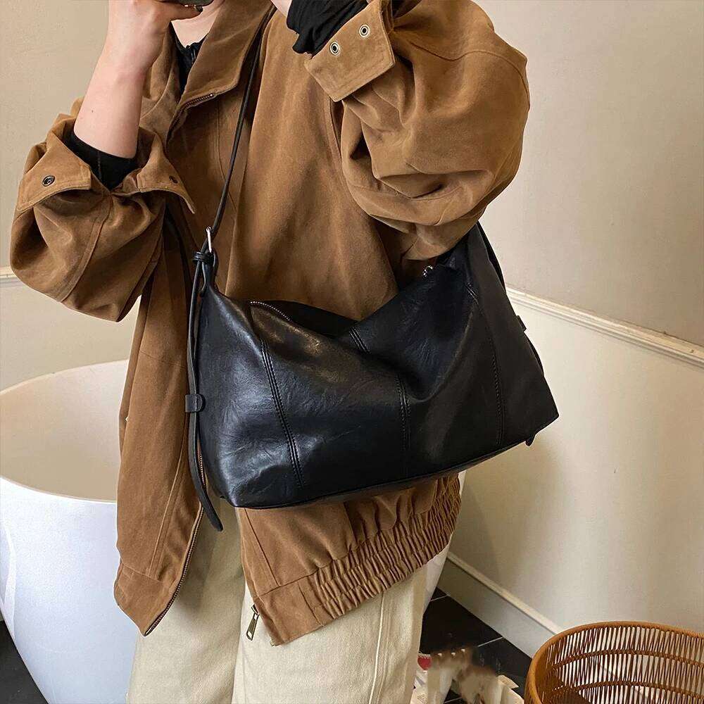 Popular Women's Handbag, New Retro Niche Design, Commuting Tote Bag, Versatile Single Shoulder Crossbody Bag C260204