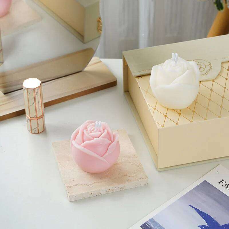 Large Aromatherapy Candle Rose Scented with Essential Oils Helps Relax And Create a Romantic Ambiance S260204