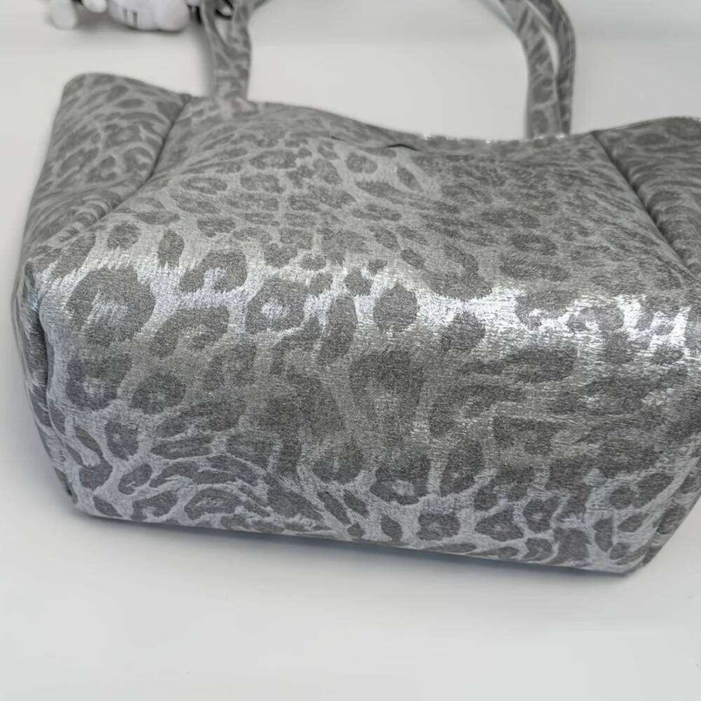 Large Capacity Women's New Arrival Commuter Tote Autumn/Winter Retro Niche Leopard Print Single Shoulder Bag C260204