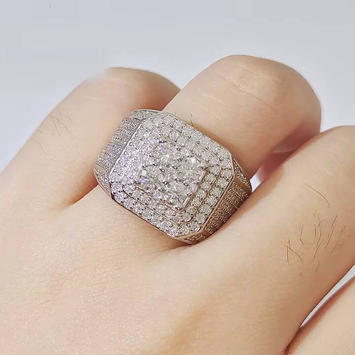 Square Shape Vvs Moissanite Mens Wedding Ring Platinum Hip Hop Fashion Design Cuban Chain Jewelry with Diamond Accents