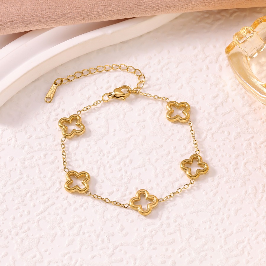 Cross-Border Hot Selling Vacuum Plated 18K Gold Titanium Steel Hollow Four-Leaf Clover Bracelet Necklace Set for Women Factory In-Stock Wholesale - view 7
