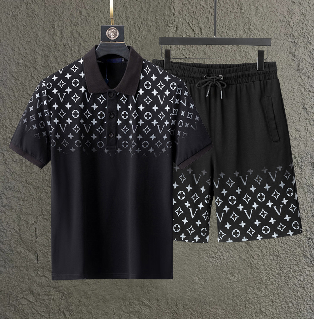 2026ss Designers Men's Tracksuits T Shirt shorts two-piece Sweatershirts fashion Mens womens Tshirts Tracksuit Jogger set summer high quality t shirt tees Suits