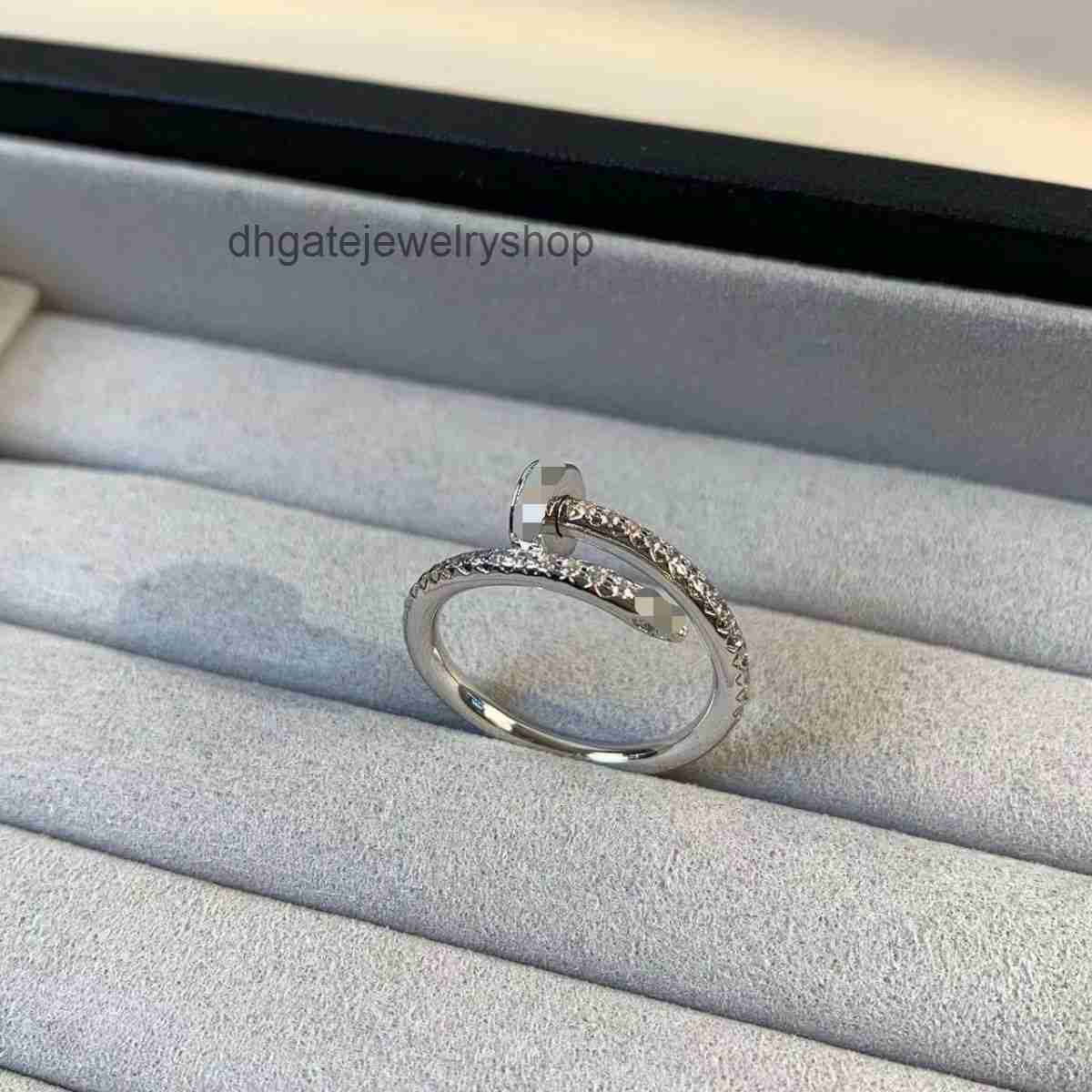 Designer Jewelry cartiier ring Stud Ring for Women Fashionable Index Finger Ring Gift