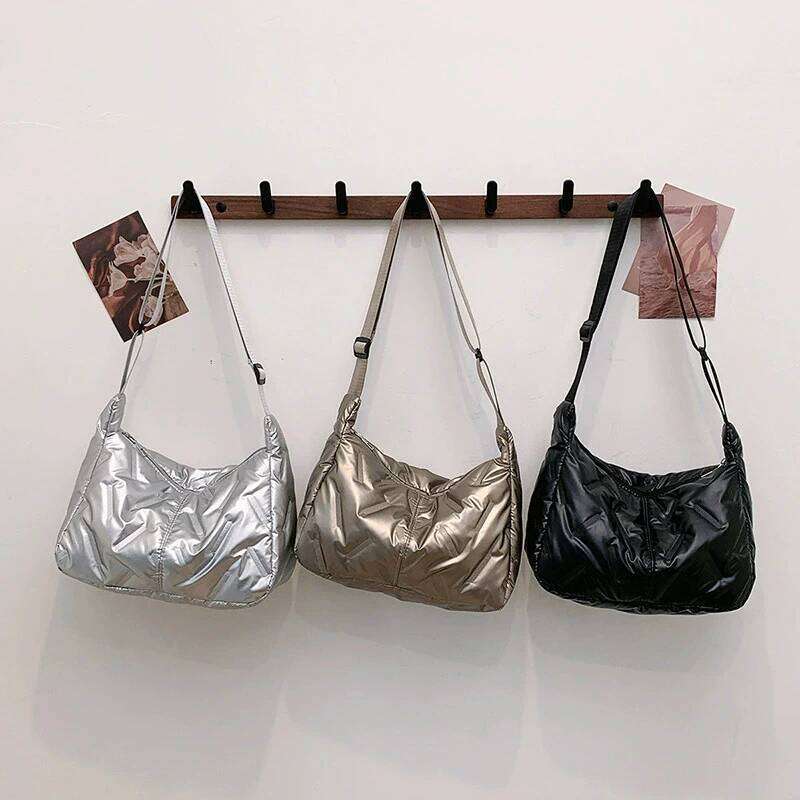 Fashion Puffy Hobo Down Handbags Women Quilted Tote Large Capacity Padded Shoulder Casual Winter Commuting Bag C260204